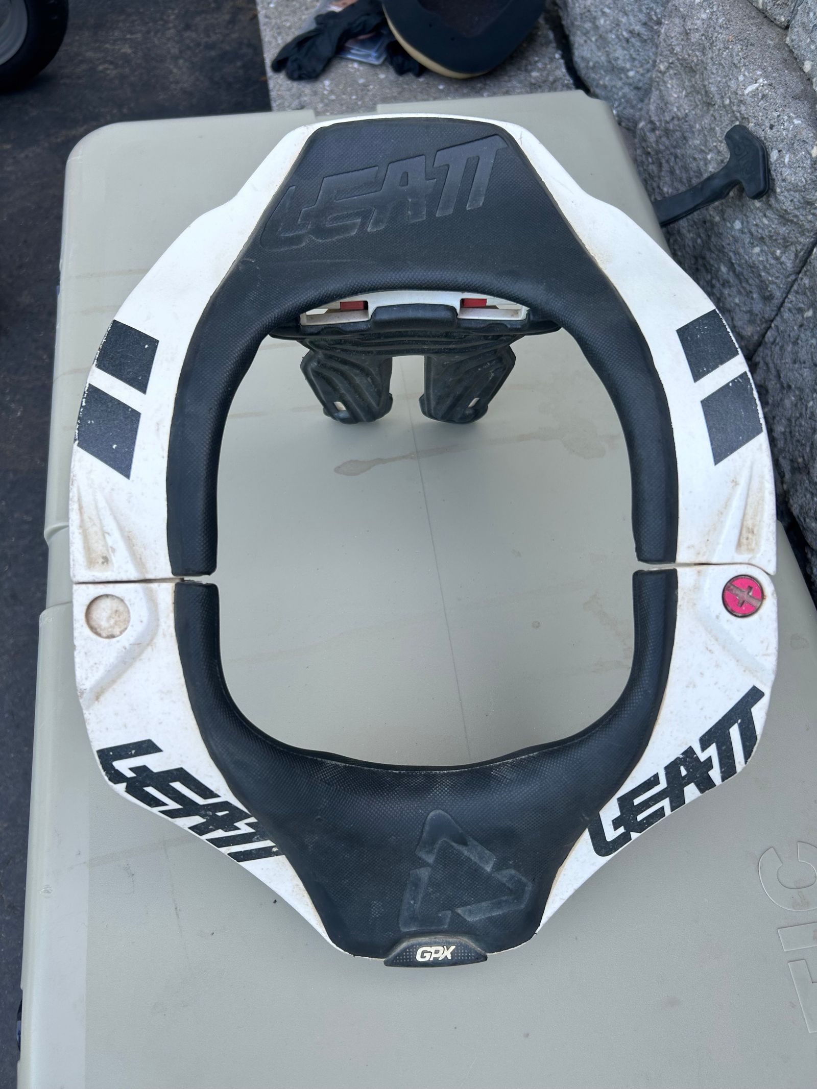 Leatt Protective - Size L/Xl | MX Locker