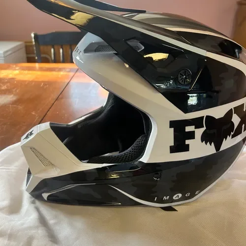 Fox V1 Helmet 