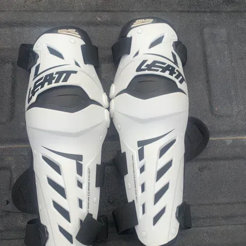 Leatt Knee/chin Guards