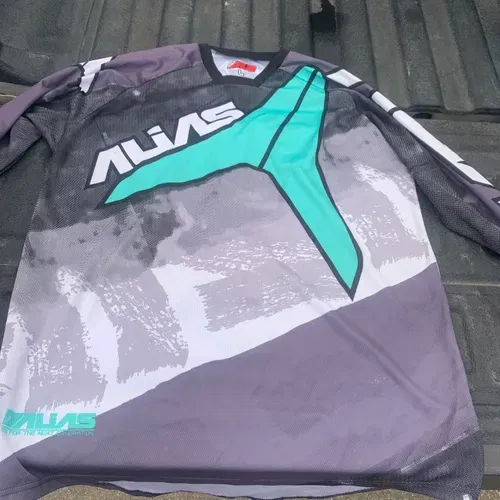 Alias Gear Combo