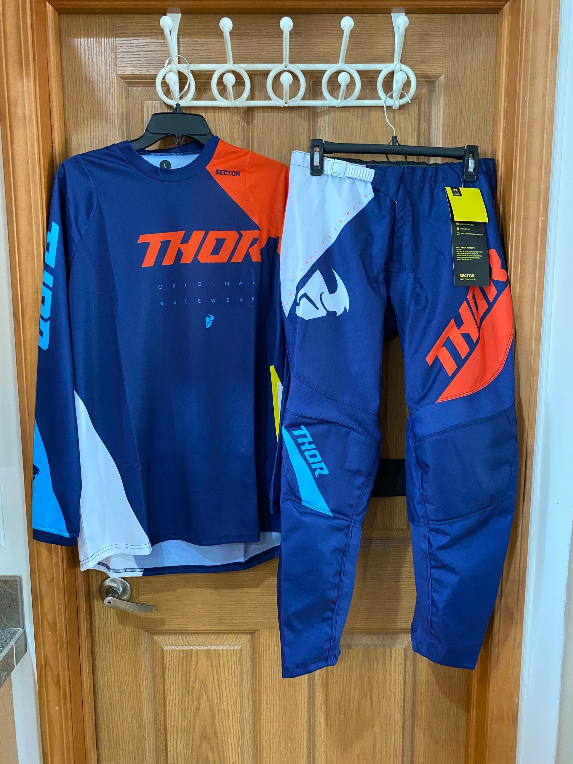 Thor 28, 30, 32, 34, 36, 38 PANTS  +  S, M, L, XL, XL, XXL JERSEY - KTM