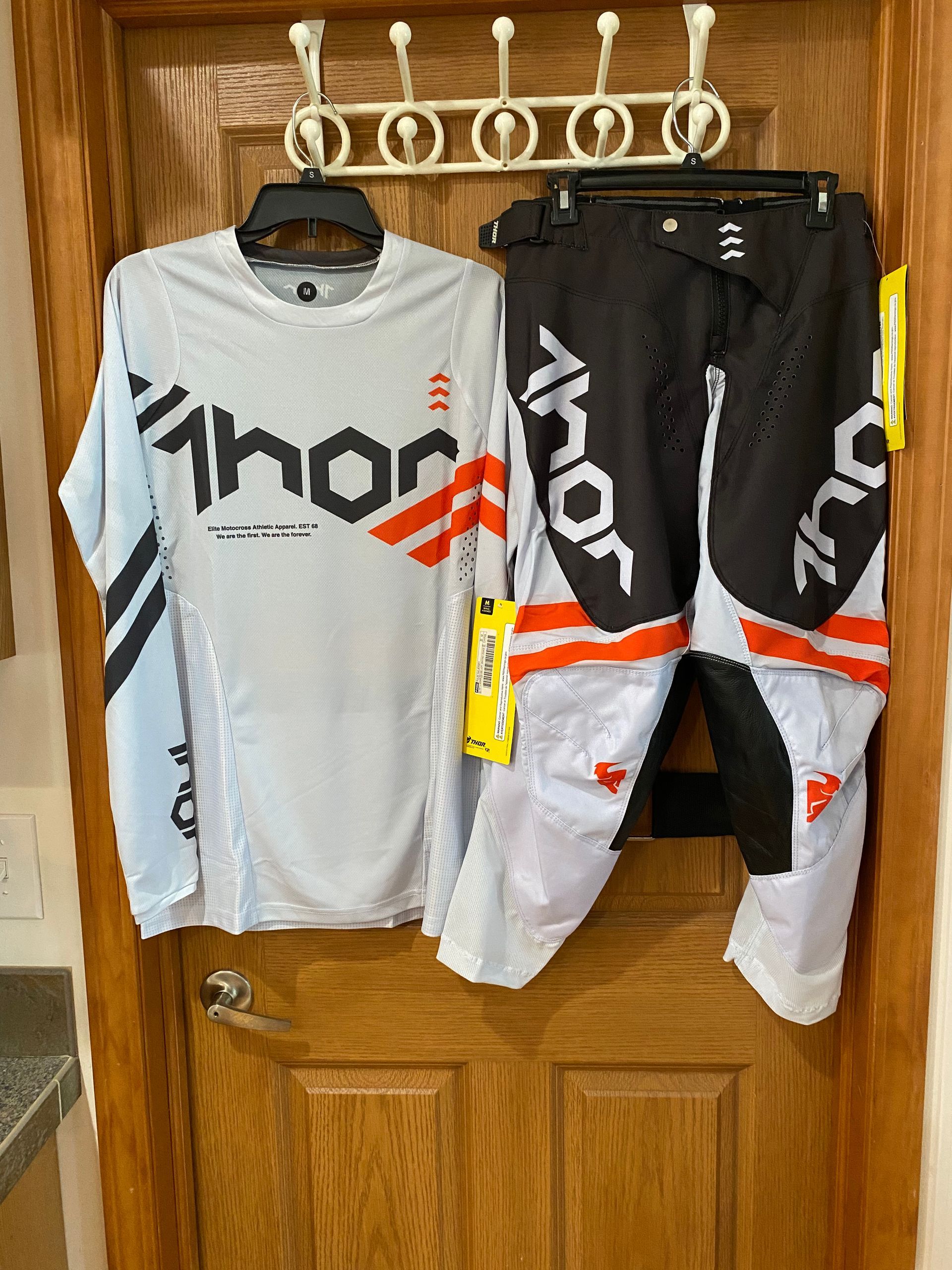 Adult 28, 30, 32, 34 PANTS  +  S, M, L, XL JERSEY