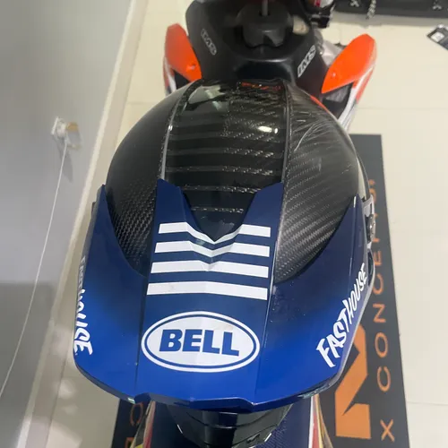 Bell Helmets - Moto 10 It's Spherical 