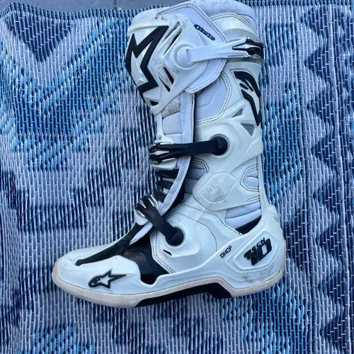Tech10 Boots 