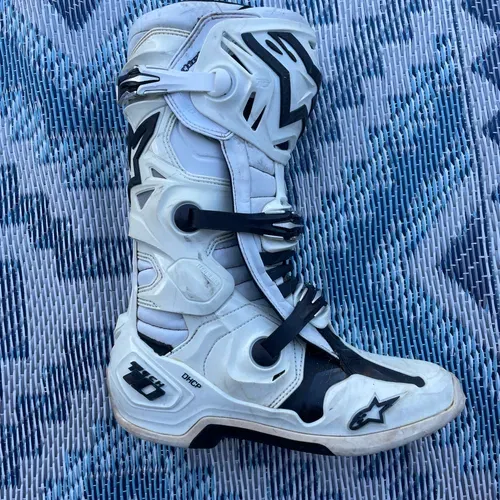 Tech10 Boots 