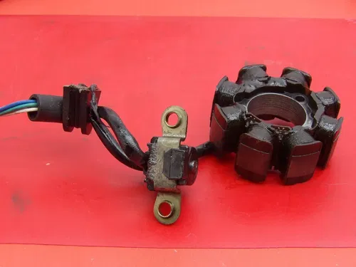 2005 Honda CRF450R Stator Magneto Generator Alternator 31120-MEN-731