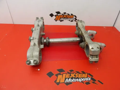1986 Honda CR250R Upper & Lower Triple Tree 53200-KA4-731