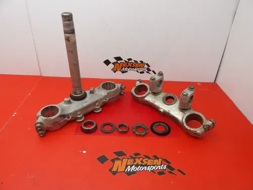 1986 Honda CR250R Upper & Lower Triple Tree 53200-KA4-731