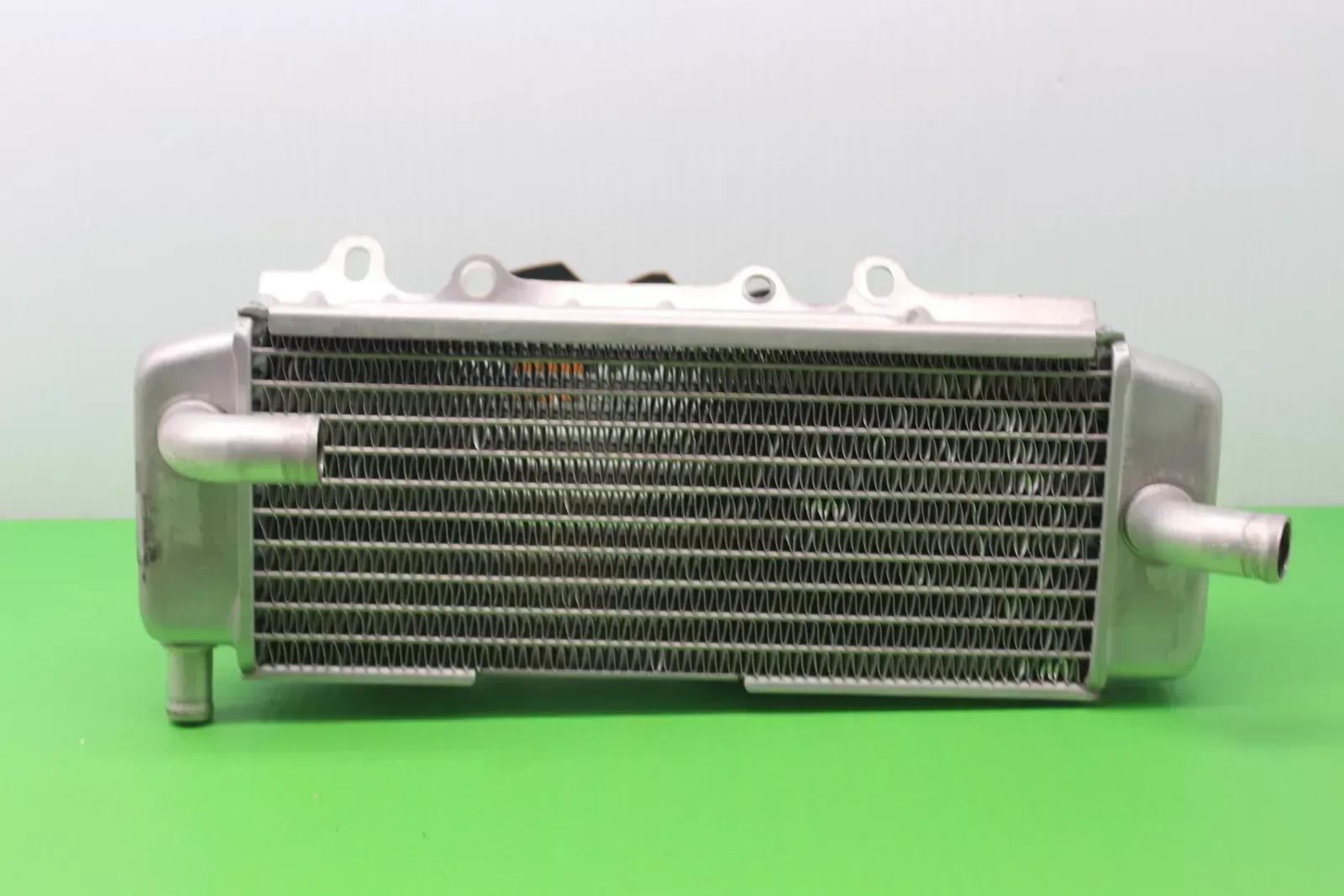 2005 Kawasaki Kx250f Right Engine Motor Cooling Cooler Radiator