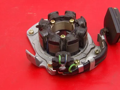 2001 Honda CR250R Stator Magneto Generator Alternator 31100-KZ3-J31