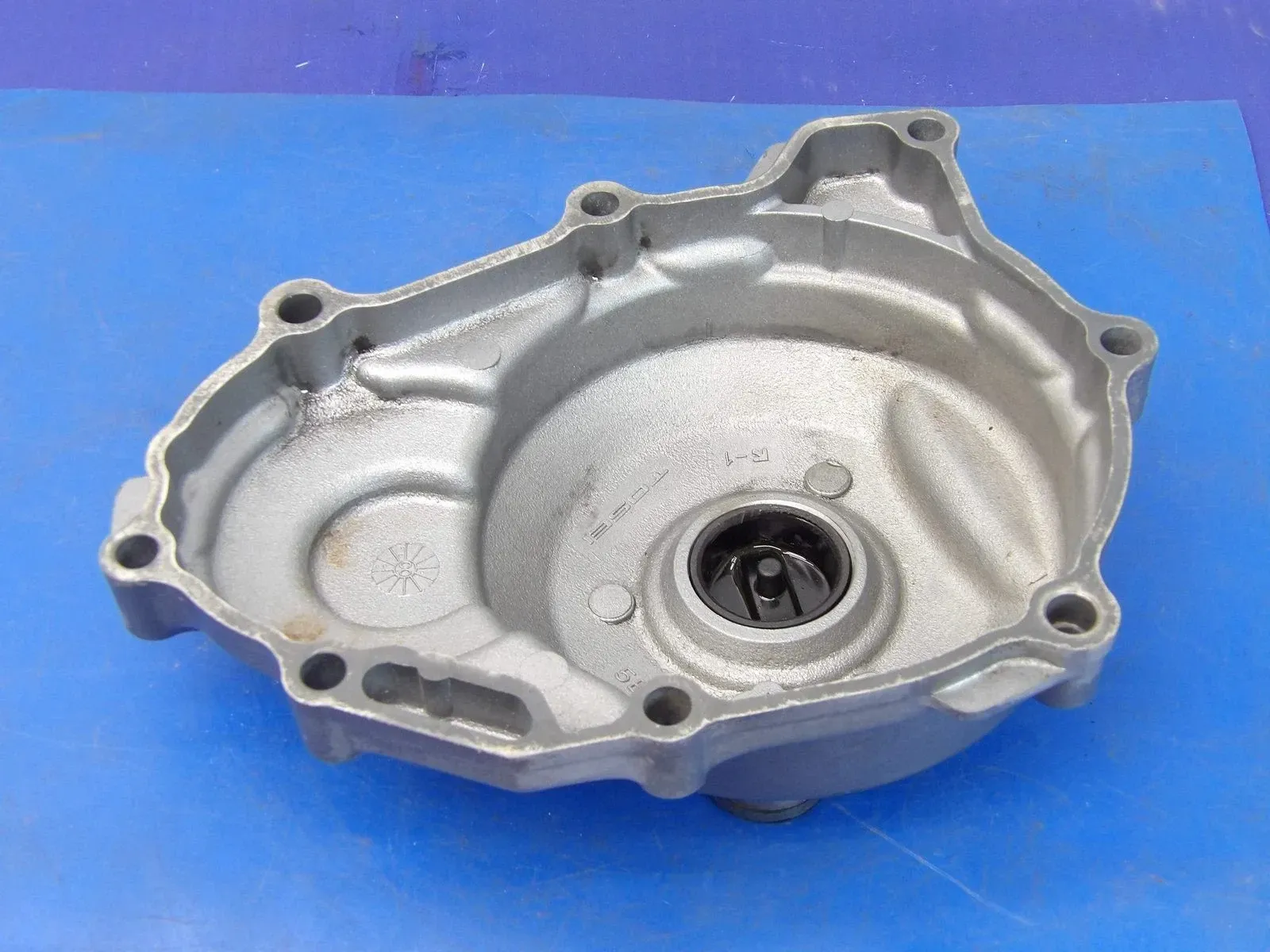 🏁 Engine Motor Stator Cover – Fits 2001 Yamaha WR426F