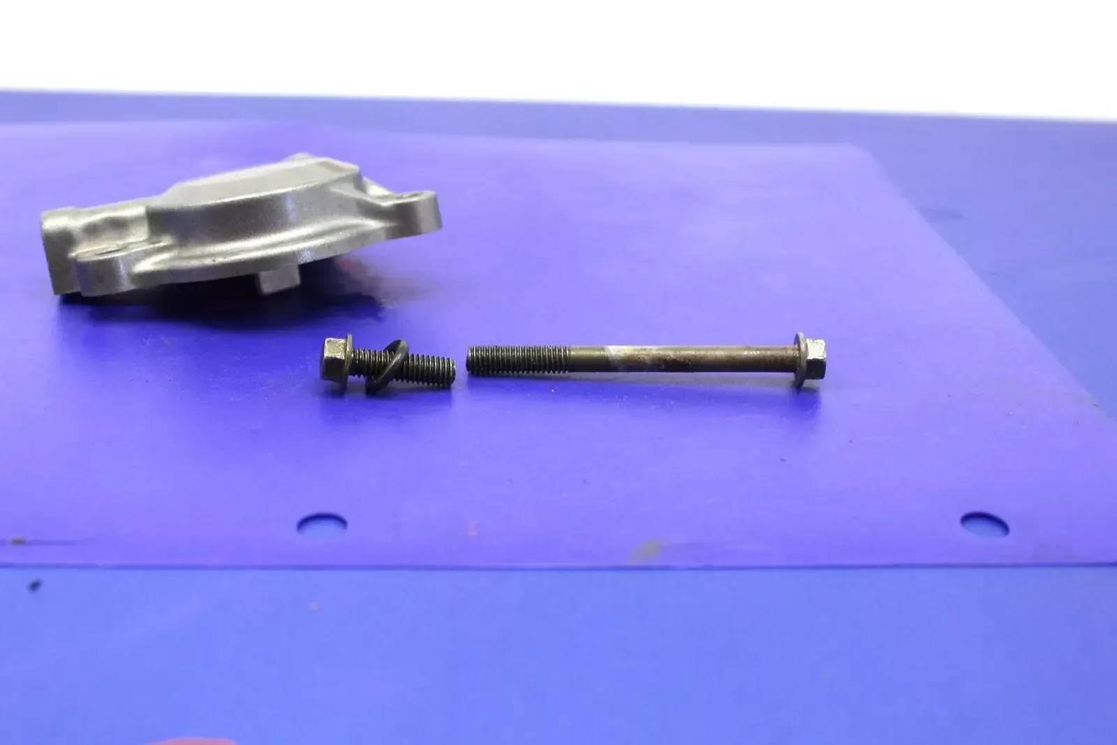 2002 Yamaha Yz426f Engine Oil Pump Filter Cover