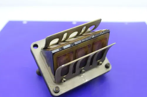 1982 Yamaha It465 Intake Reed Block Assembly W/ Intake Boot