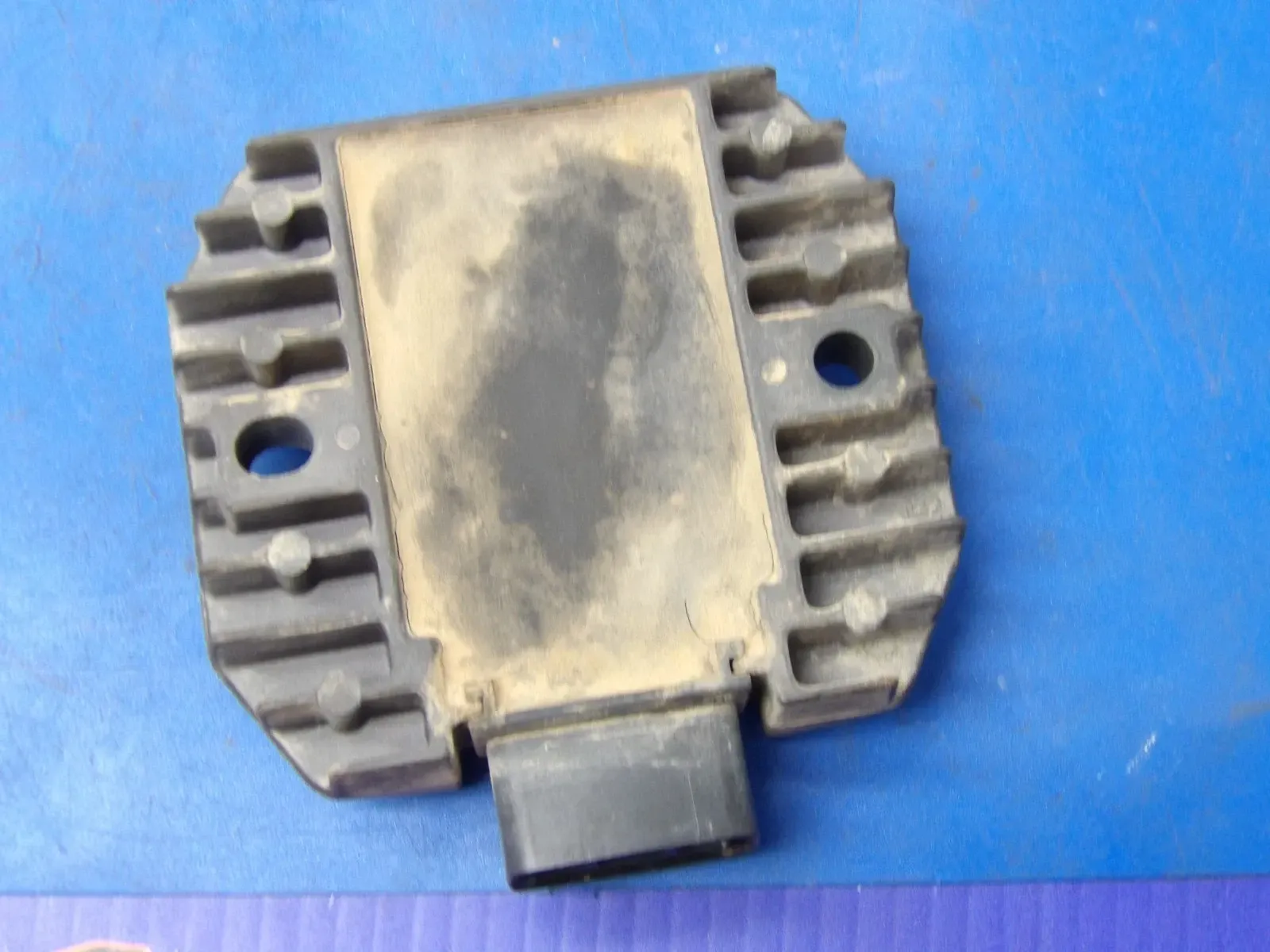 🔥 2005 Yamaha Grizzly 660 Voltage Regulator Rectifier 5BN-81960-00-00 🔥