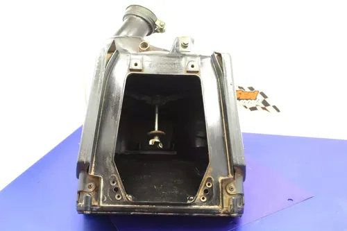 2002 Yamaha Yz426f Air Box Air Cleaner Case
