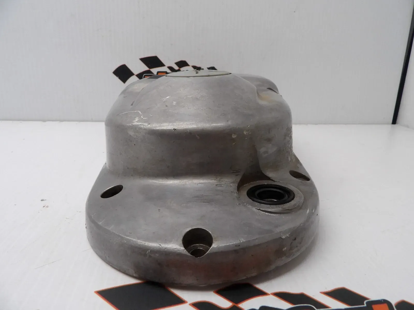🏁Engine Motor Clutch Cover Right Crankcase Side – Fits 1972 Bultaco Alpina 175