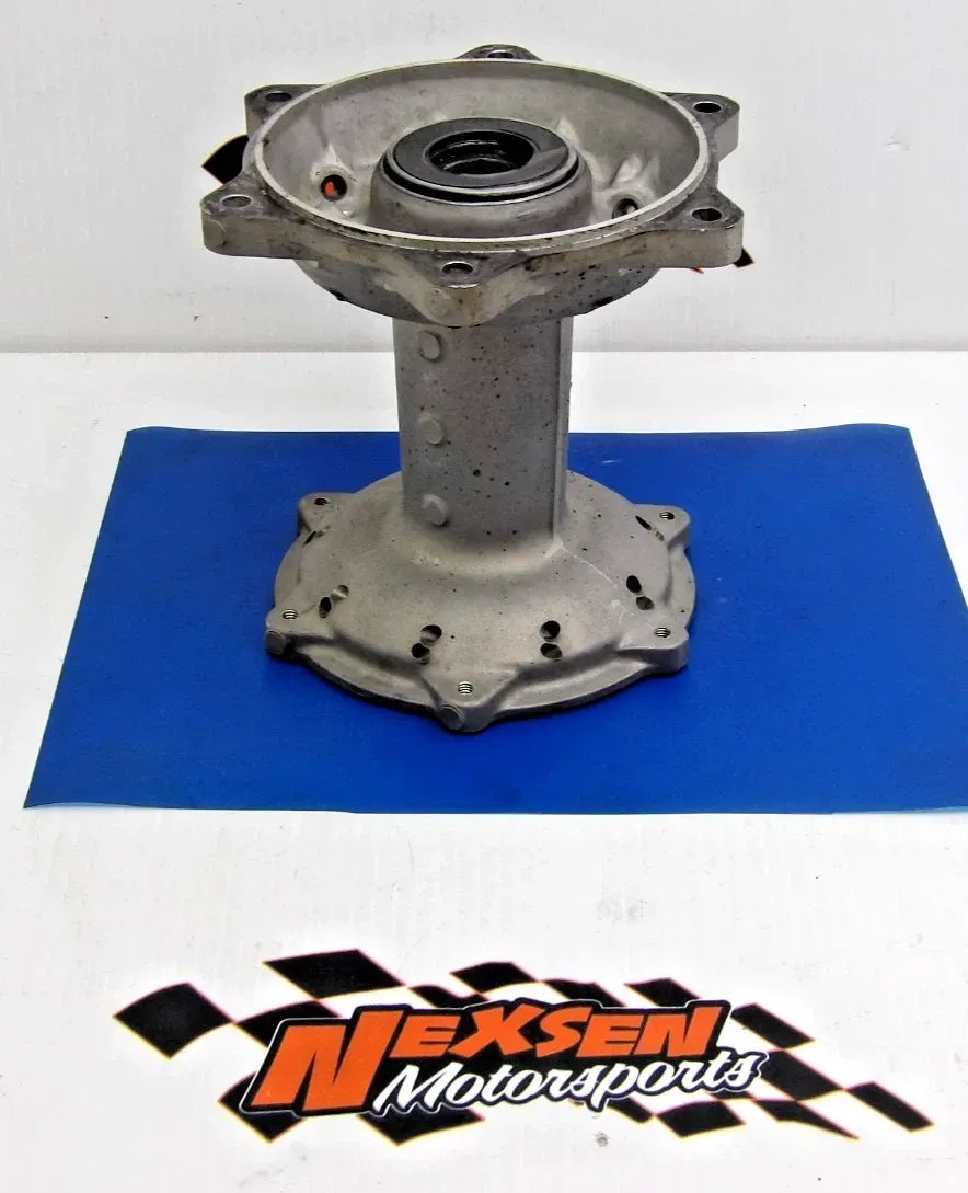 2000 Yamaha YZ250 Rear Wheel Hub Assembly 5ET-25311-00-00