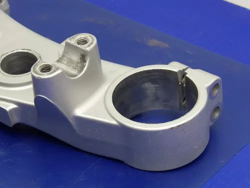 1999 Yamaha YZ125 Upper Triple Tree Top Clamp 4SS-23435-01-00