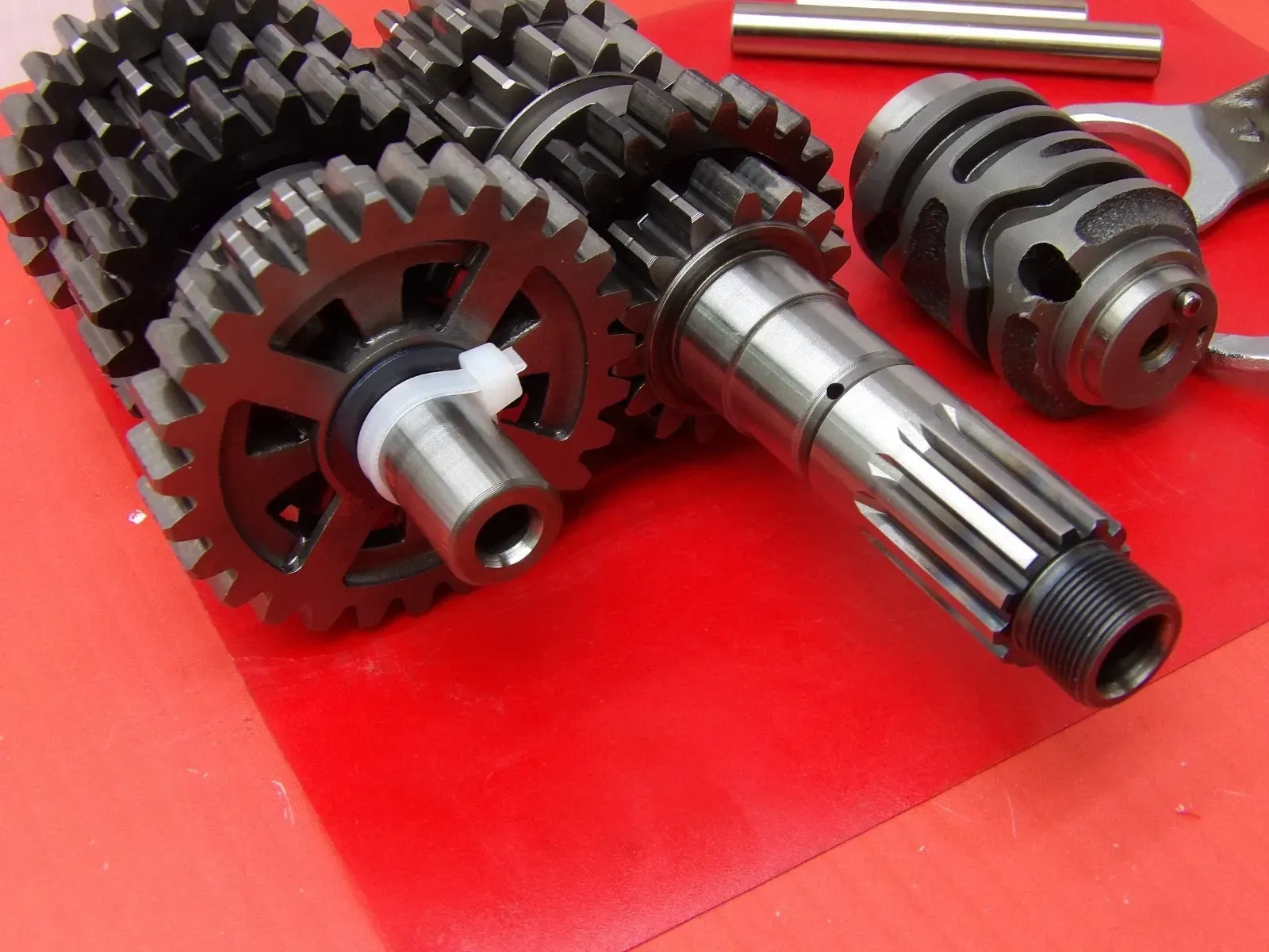 2005 Honda CRF450R Transmission Assembly Gears Shift Forks Drum 23210-MEN-A00