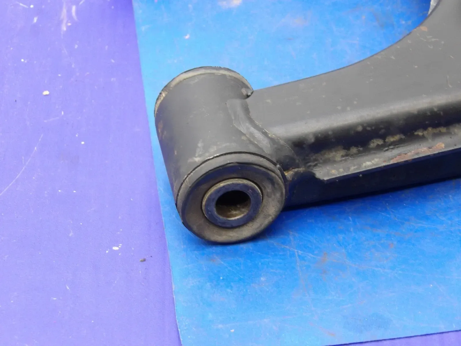 🔥 2005 Yamaha Grizzly 660 Front Upper Right Suspension A-Arm 5KM-23550-10-00 🔥