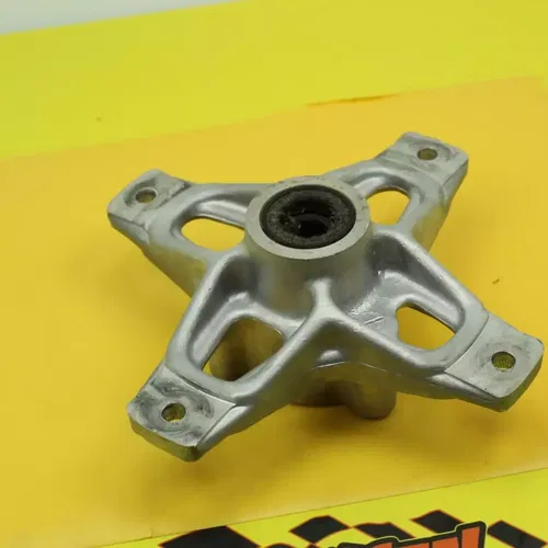 1985 Suzuki Quadracer LT250R Front Wheel Hub
