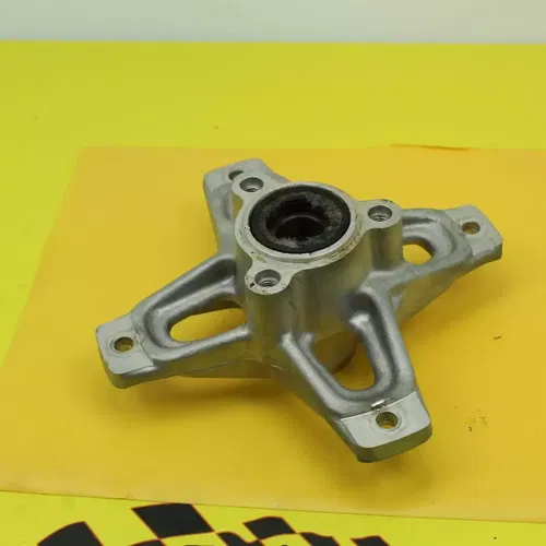 1985 Suzuki Quadracer LT250R Front Wheel Hub