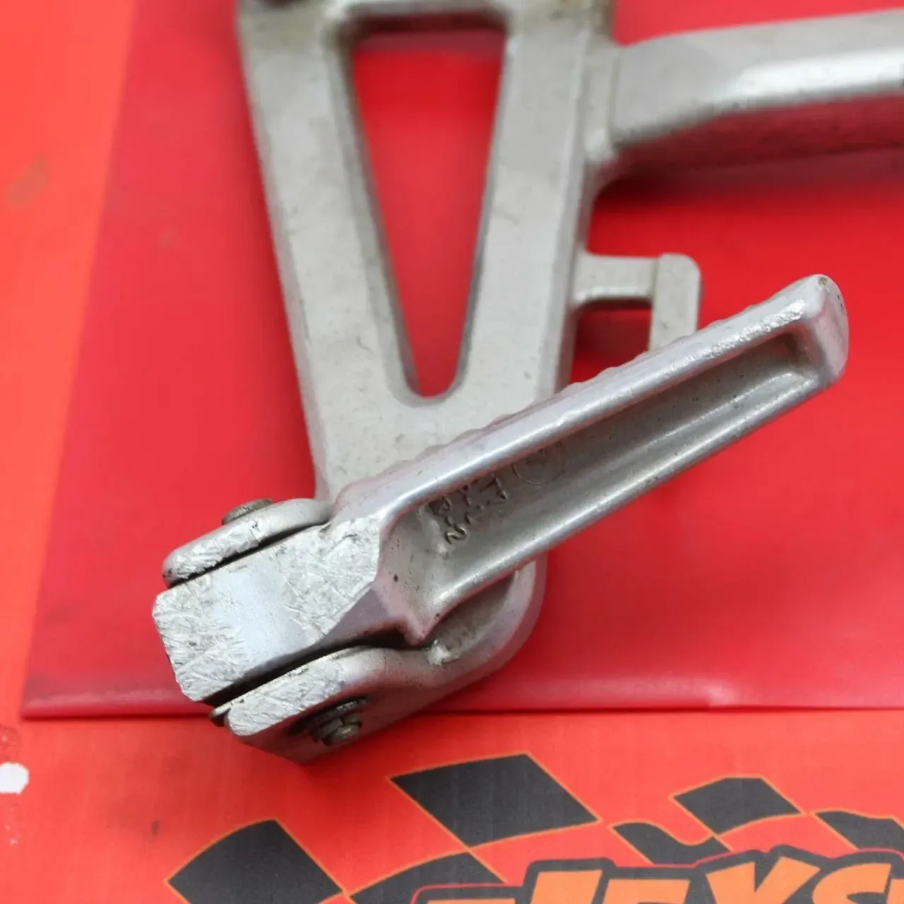 🏁 Right Rear Back Passenger Peg – Fits 1996 Honda CBR600F3
