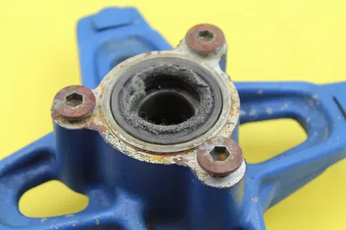 1985 Suzuki Quadracer 250 Lt250r 2x4 Front Wheel Left Hub