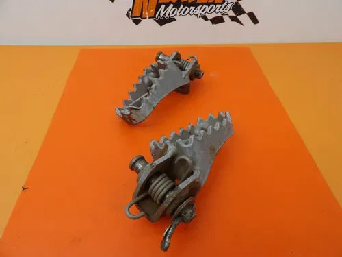 2006 KTM 50 SX Foot Peg Footrest Set Left Right 5460304000090 5460314000090