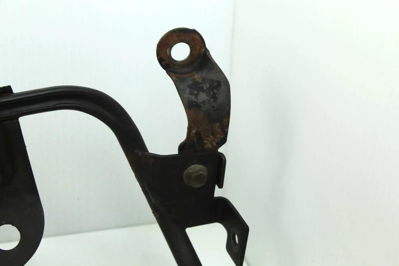 🏁 Rear Fender Support Subframe – Fits 2000 Suzuki Marauder 800 VZ800