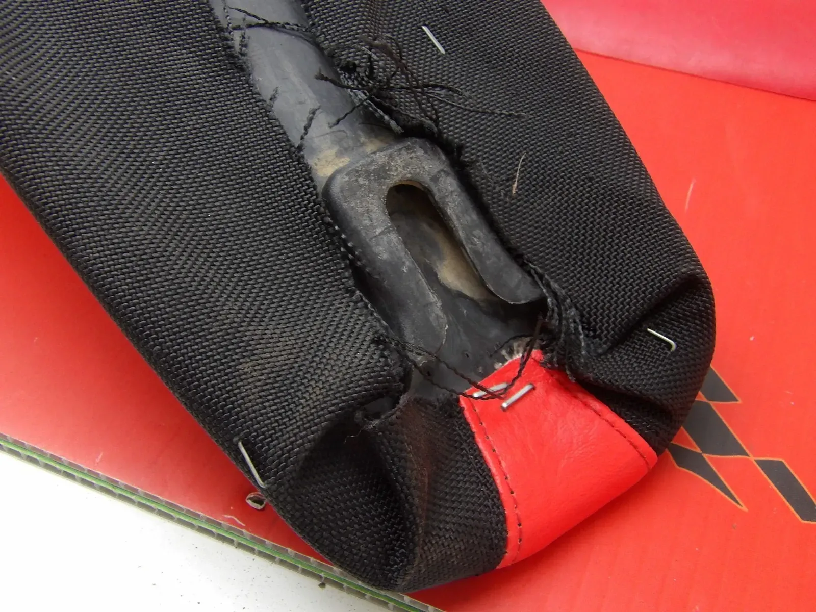🏁Seat Saddle – Fits 1999 Honda CR125R