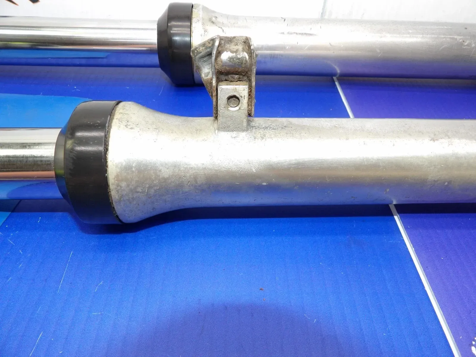 1983 Yamaha YZ80 Front Forks Fork Suspension Set Left Right 22W-23102-L0-00