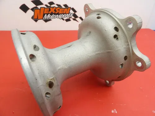 2005 Honda CRF250R Front Hub 44635-MAC-680