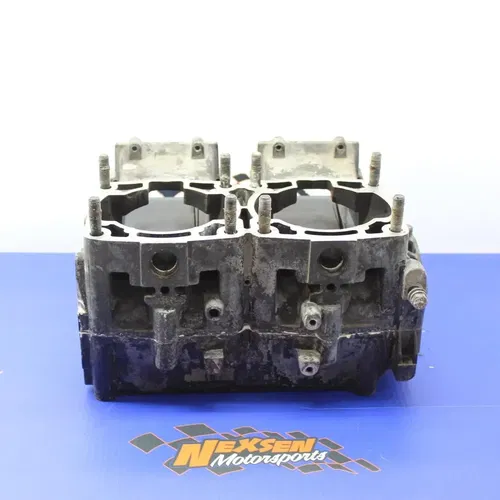 2002 Polaris Freedom Engine Motor Crankcase Crank Cases Block