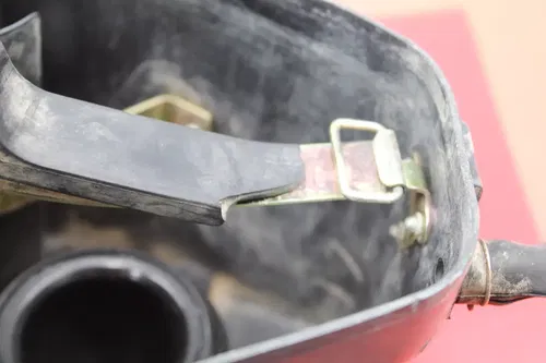 2003 Honda Xr80r Air Box Air Cleaner Case