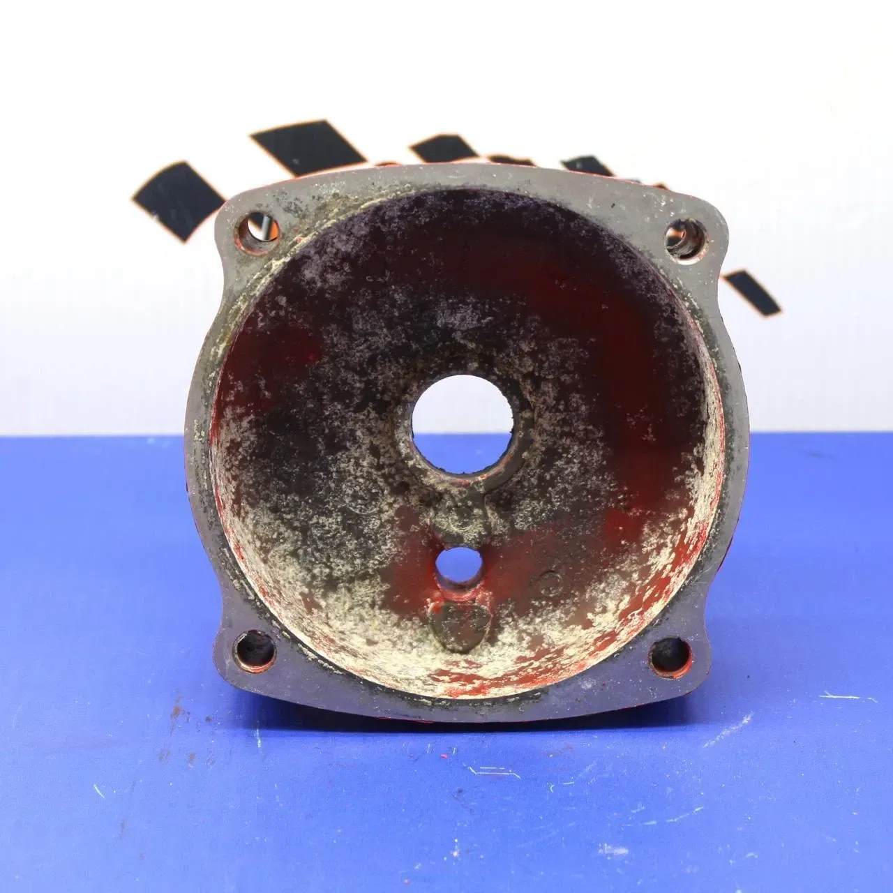 2002 Polaris Freedom Engine Cylinder Head Top Cover Dome Domes