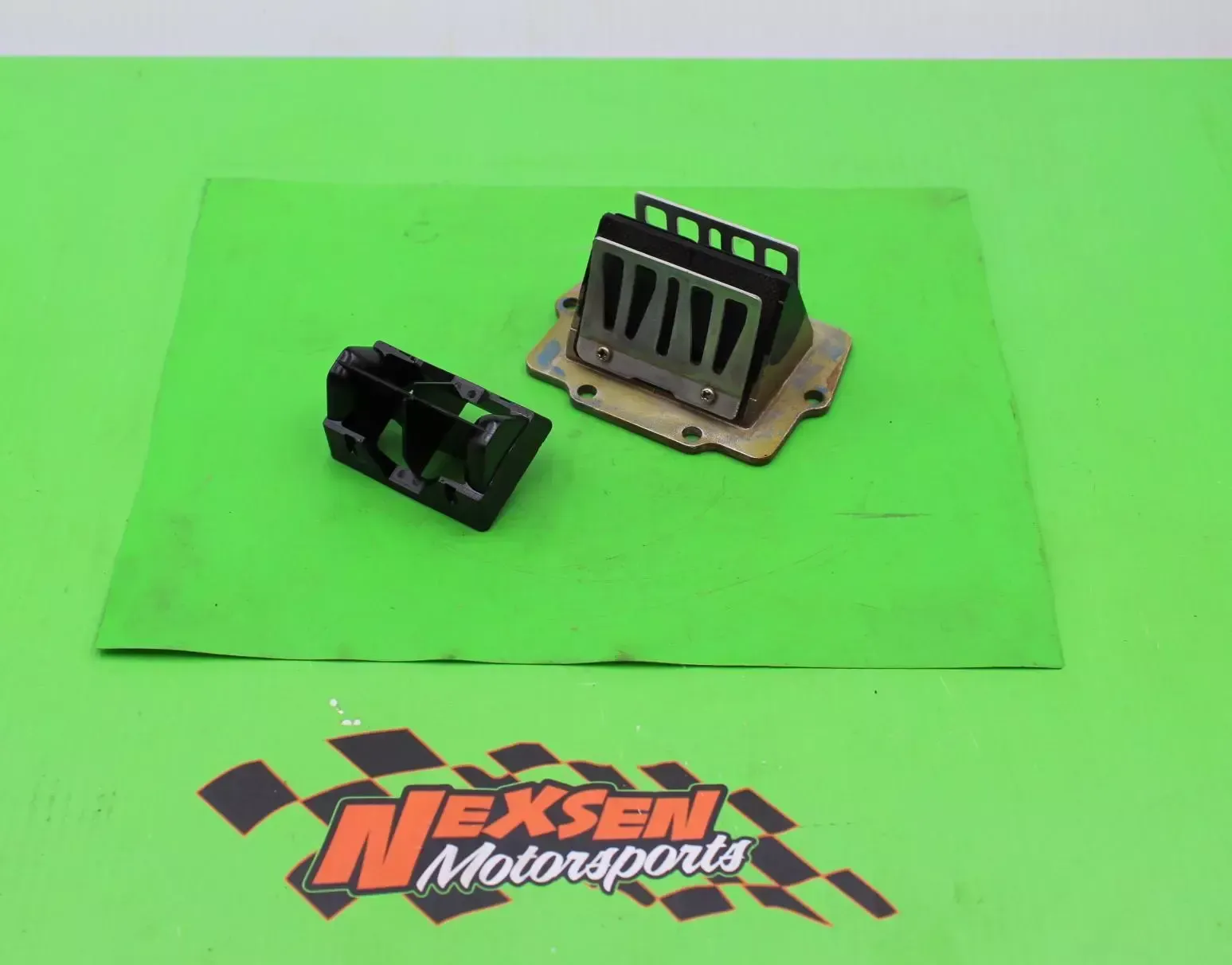2004 Kawasaki Kx250 Intake Reed Block Assembly