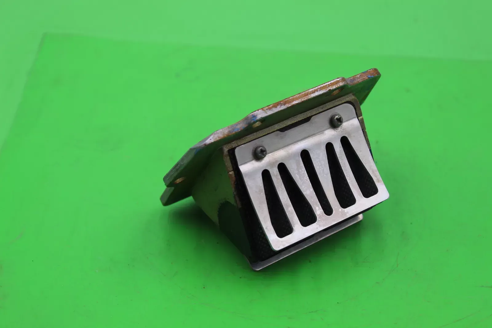2004 Kawasaki Kx250 Intake Reed Block Assembly