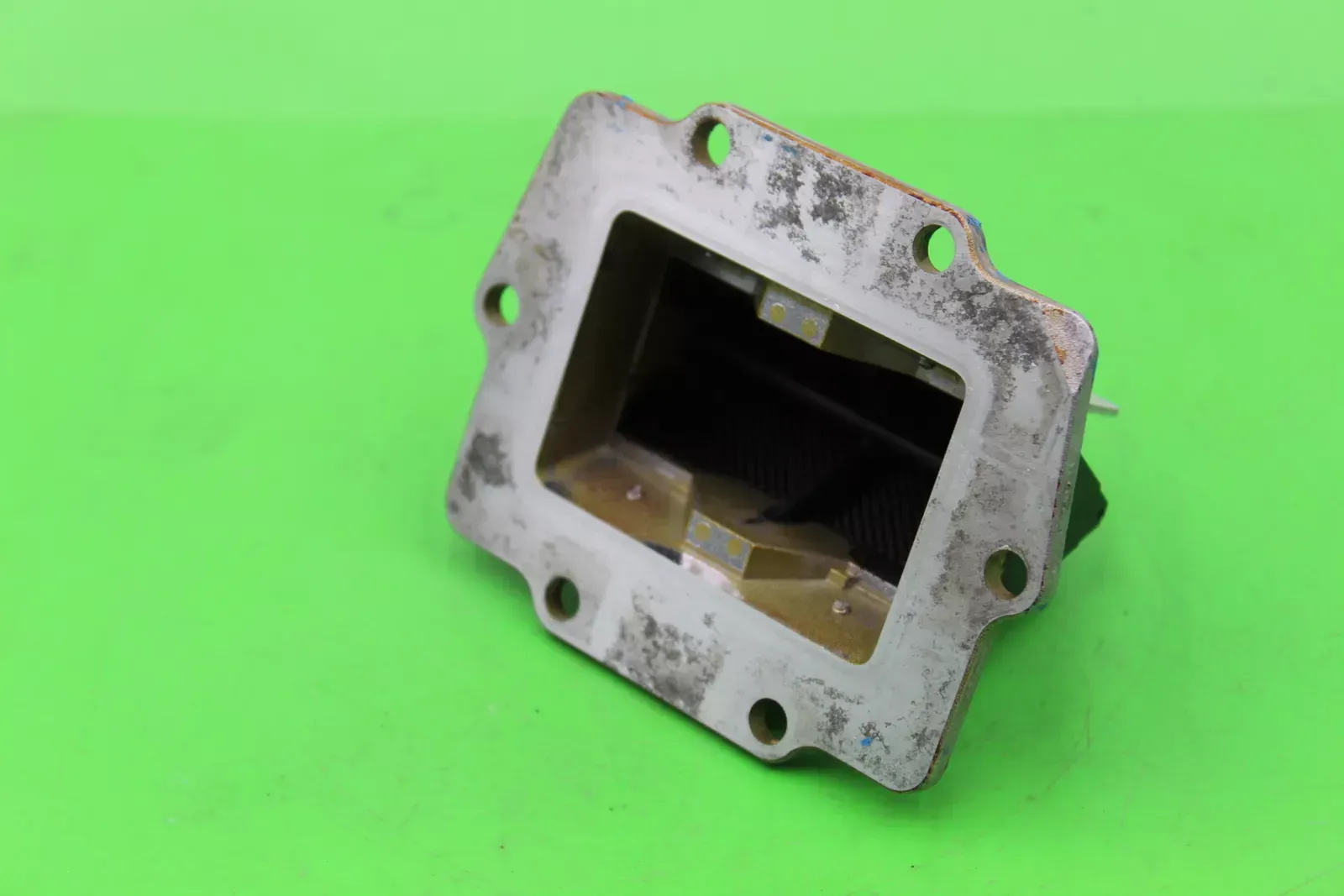 2004 Kawasaki Kx250 Intake Reed Block Assembly