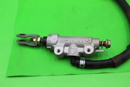1994 Kawasaki Klx250 Rear Back Brake Master Cylinder