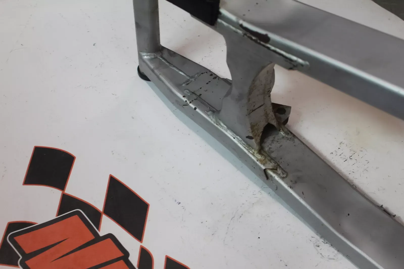 1994 Suzuki Katana 600 Rear Swingarm Back Suspension Swing Arm