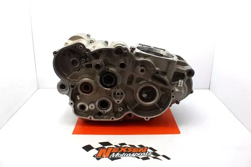 2001 Ktm 400 Left Right Engine Motor Crankcase Crank Cases Block