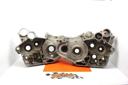 2001 Ktm 400 Left Right Engine Motor Crankcase Crank Cases Block