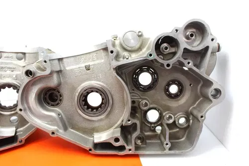 2001 Ktm 400 Left Right Engine Motor Crankcase Crank Cases Block