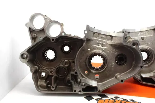 2001 Ktm 400 Left Right Engine Motor Crankcase Crank Cases Block
