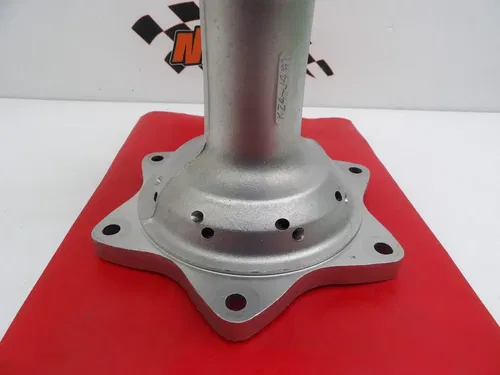 2004 Honda CRF450R Rear Wheel Hub Assembly 42635-MEN-000