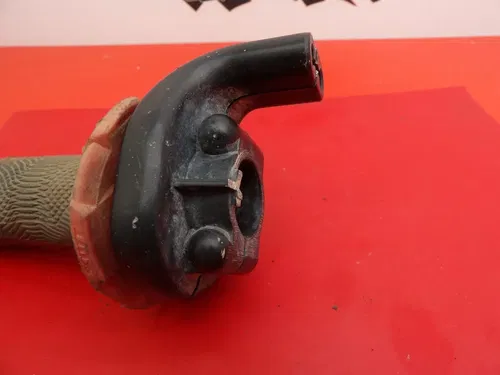 2005 Honda CRF450R Throttle Handle Guide Tube Housing