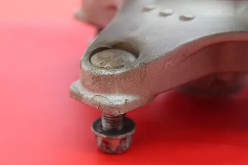 2004 Honda TRX450R Front Wheel Hub w/ Brake Rotor