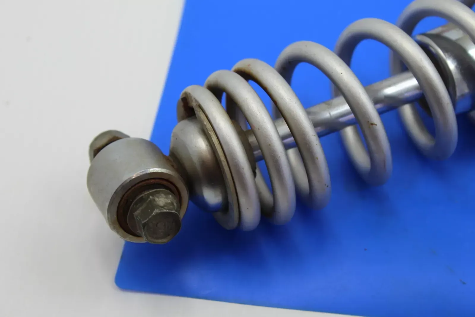 2004 Yamaha Blaster 200 Yfs200 Front Right Shock Absorber Suspension