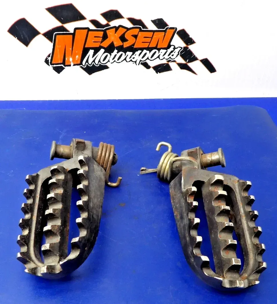 2000 Yamaha YZ250 Aftermarket Foot Peg Footrest Set Left Right